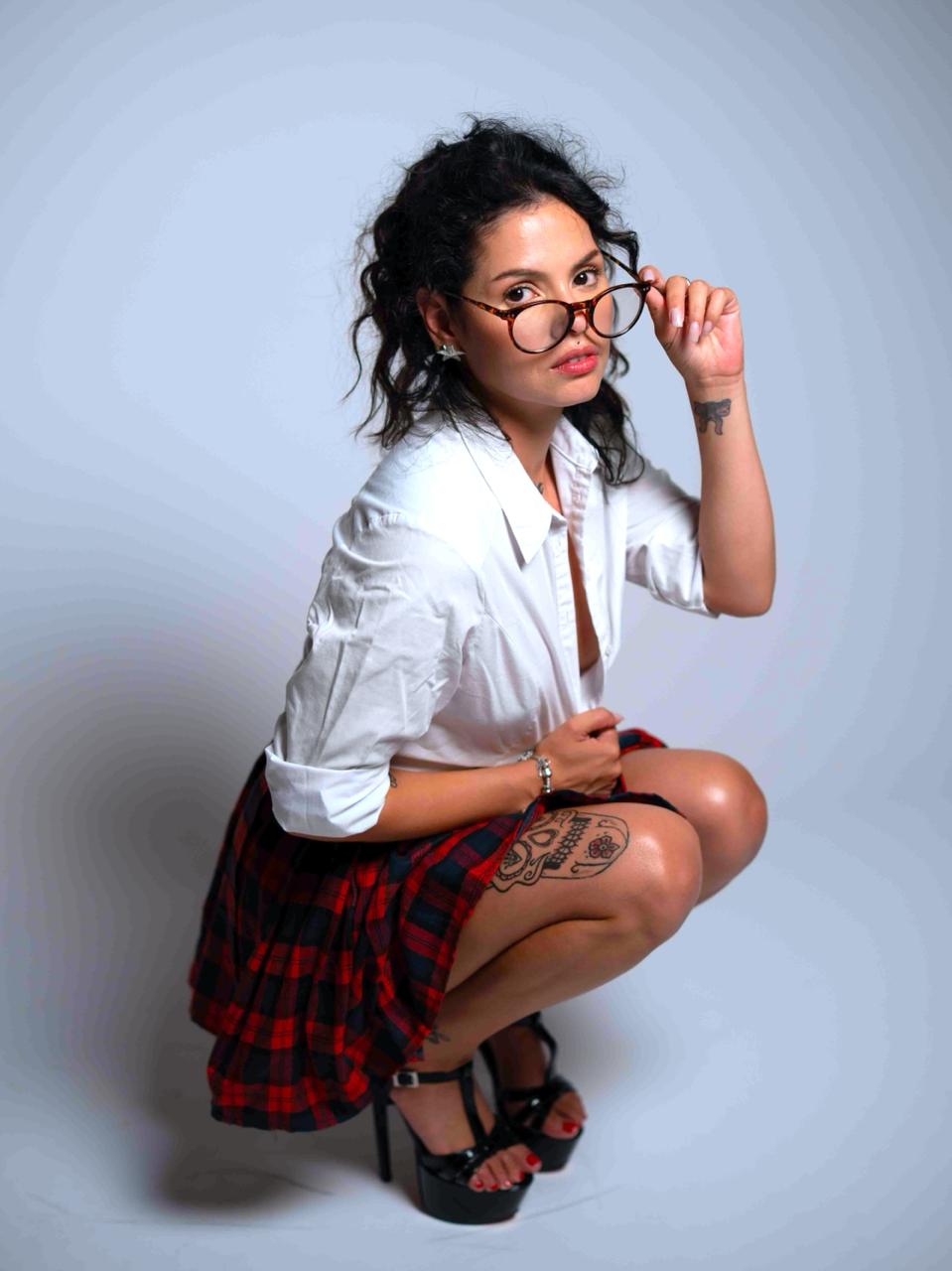 Emily Espinoza — Host di Monello Podcast